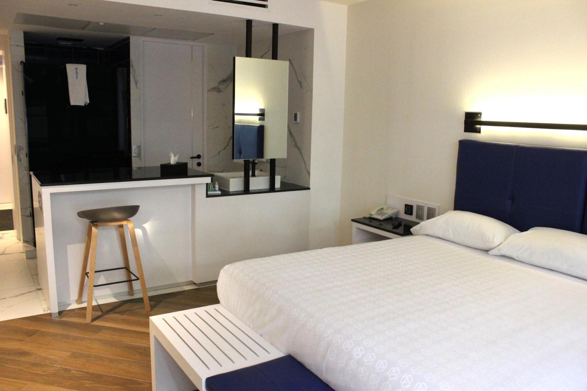 Weenjoy Hotels Grand Prix Aeropuerto Cdmx Мехіко Номер фото